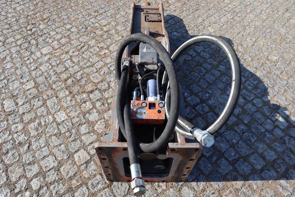 NPK GH-9 1607 kg 17–24 t Martelo Hidráulico