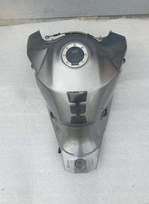 Паливний бак Suzuki V-Strom 650
