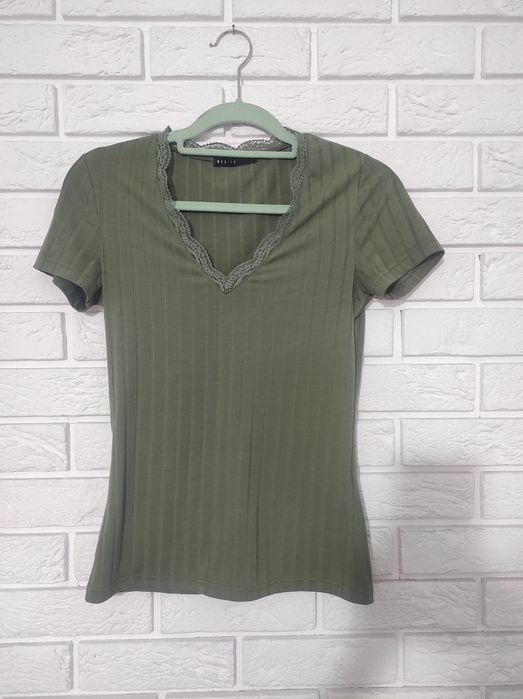 T-shirt koronka Mohito S