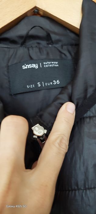 Długa, cienka kurtka pikowana