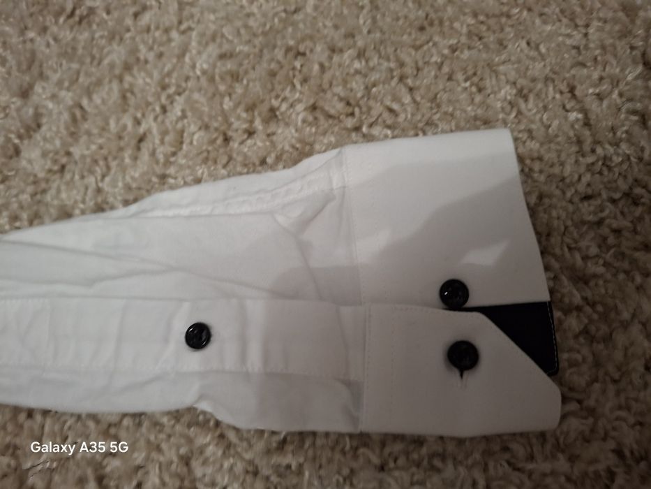 Сорочка  біла нова