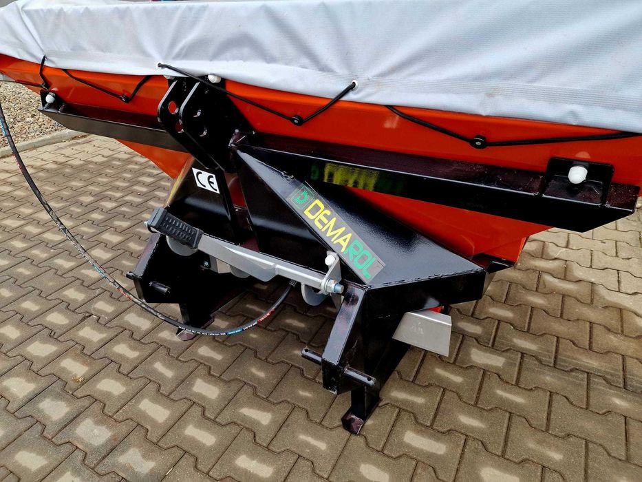 Rozsiewacz dwutalerzowy dwutarczowy 400 litrów DEMAROL rozsiewacze