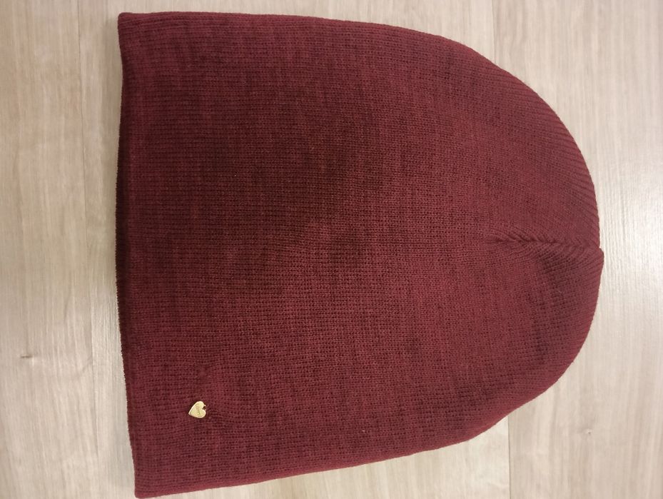 Czapka House bordowa