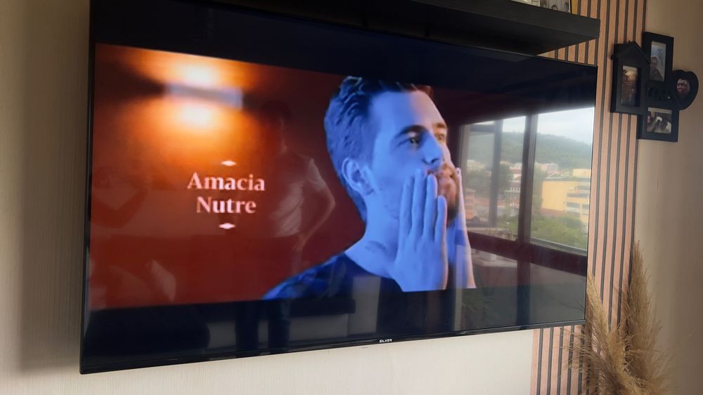 Tv marca silver 65”