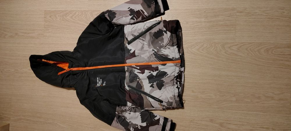 Kurtka i rękawiczki komplet