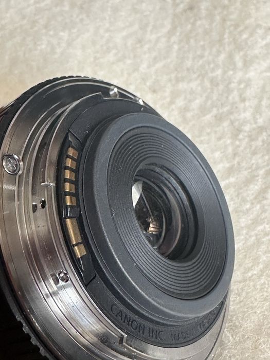 Canon 24mm/2.8 macro