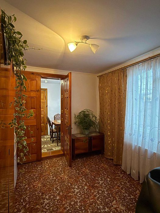 Половина будинку та земельна ділянка 16 сот., с. Батятичі