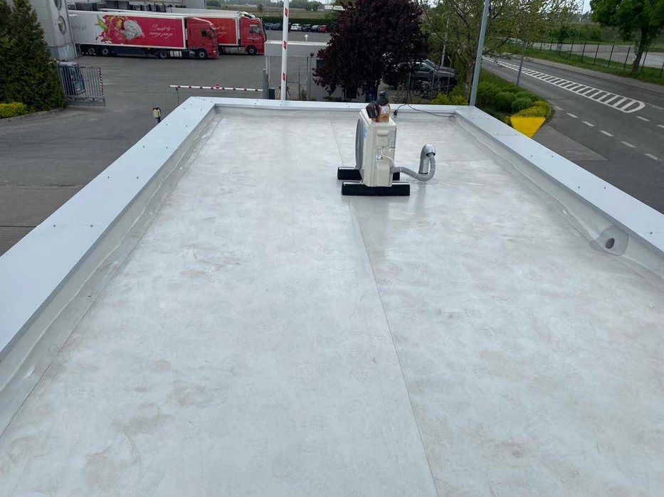 Dachy płaskie Hydroizolacja Tarasy Balkony Obróbka blacharska Membrana