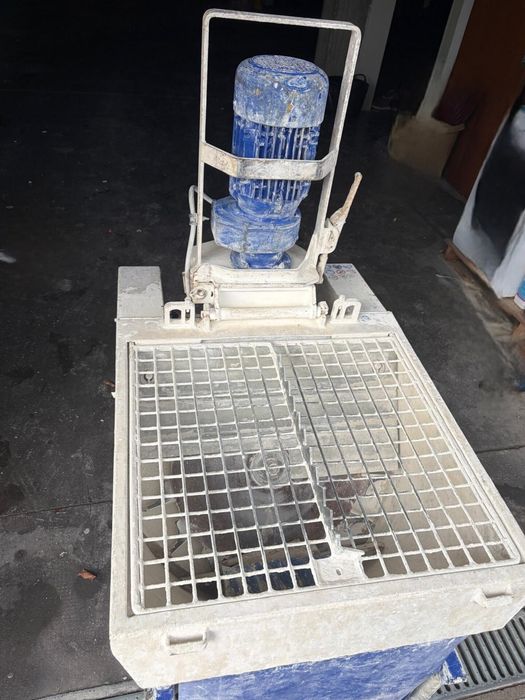 Maquina de projetar gesso