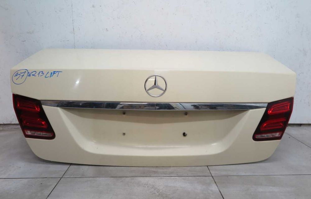 Mercedes E-CLASS W212 Кришка багажника