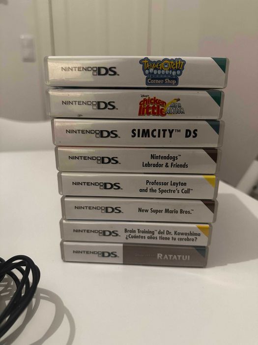 Nintendo DS (classica/Phat) azul e jogos (Mario bros, Nintendogs, etc)