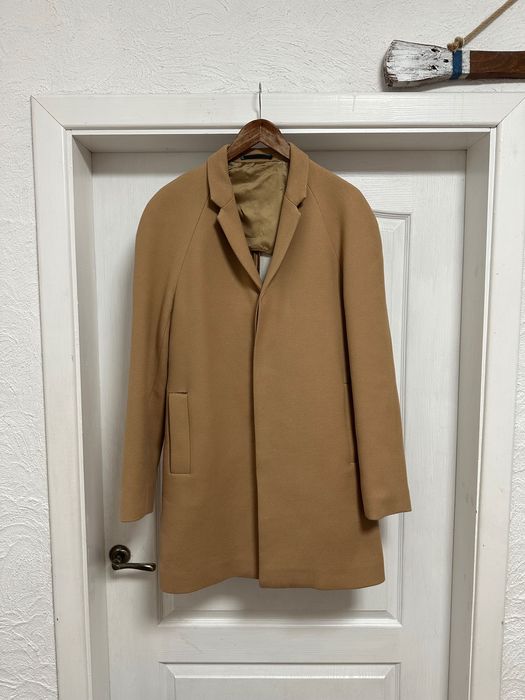 Пальто мужское Cos М размер бежевое