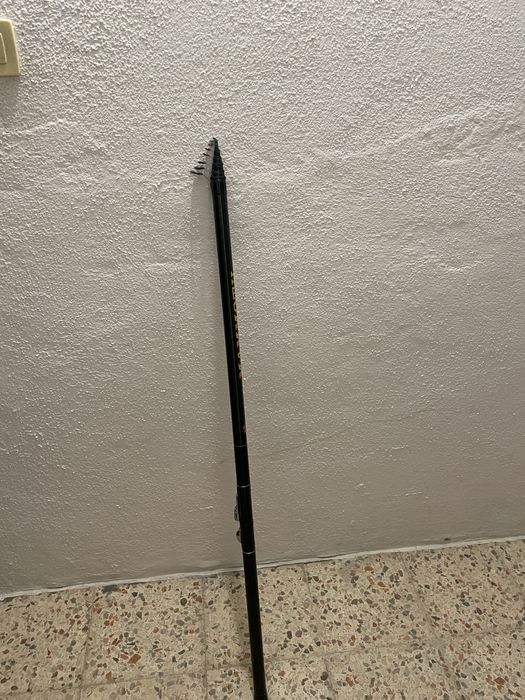 Cana de pesca à boia