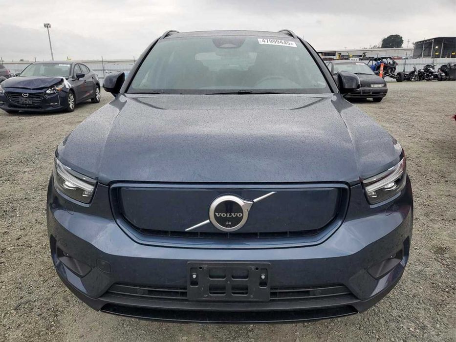 Volvo XC40 Recharge Pure P8 Vin code YV4ED3UB2N2711991 він код