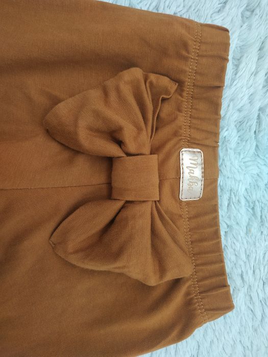 Legginsy z kokardą z tyłu/jasnobrązowe/camel/MakBa/r.98/104