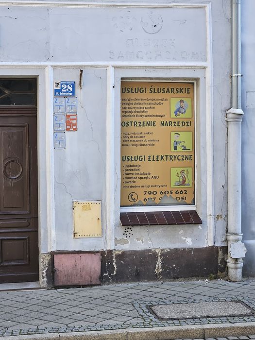 Wynajmę lokal użytkowy/powierzchnię reklamową.