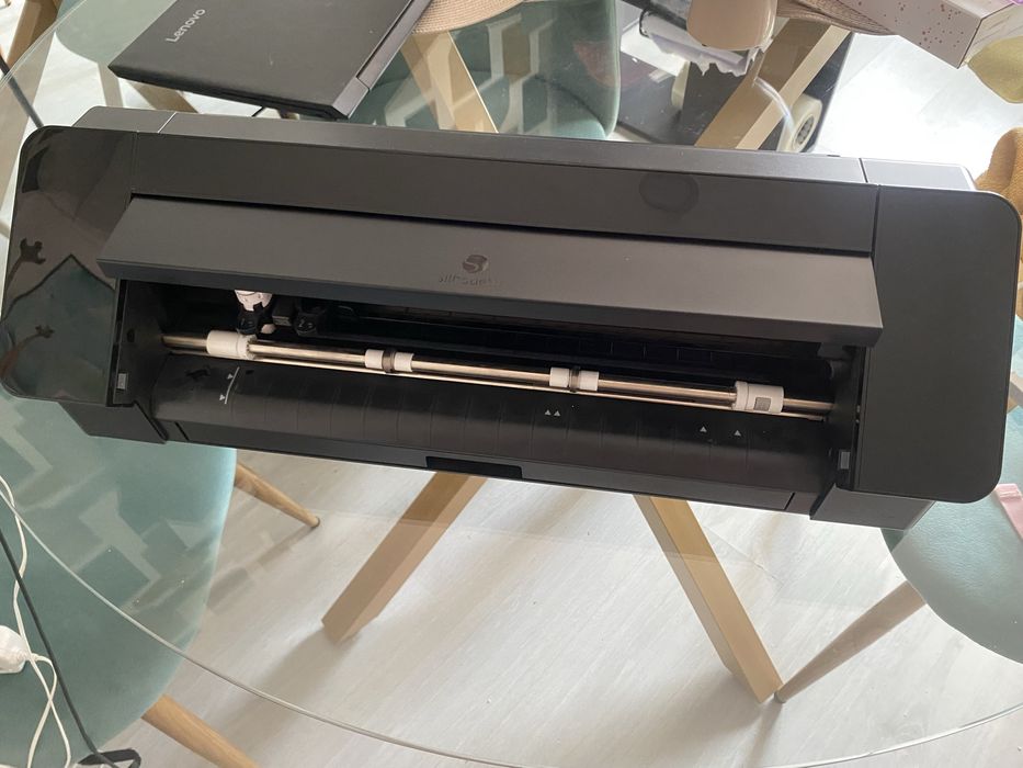 Silhouette cameo 4 - plotter