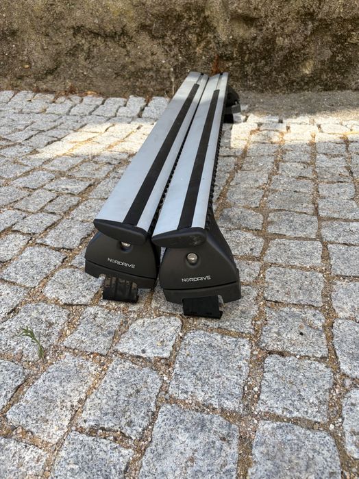 Barras de tejadilho Nordrive para VW Polo de 2009 a 2017 entre outros.