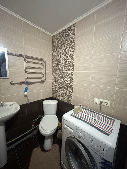 Продається 4 кк в Лісках