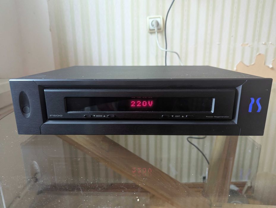 Регенератор PS Audio P500 Multiwave 220 вольт