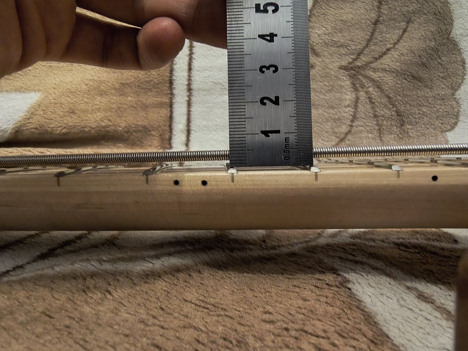 Ciekawa gitara basowa headless multiskala 5 EMG 45DC