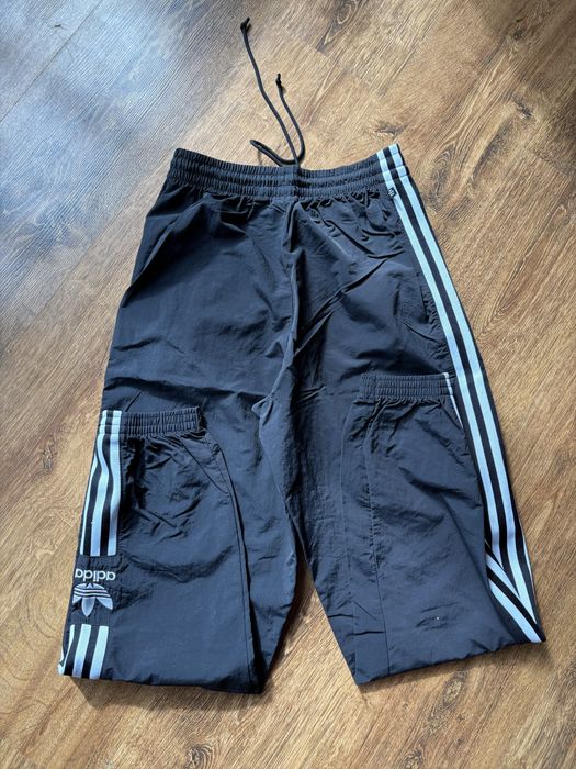 Spodnie ortalionowe Adidas XS