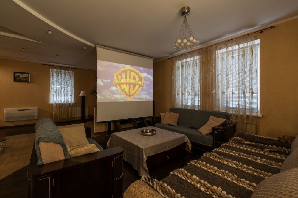 Уютный  теплый дом, полная автономность.  Вся инфраструктура рядом  .