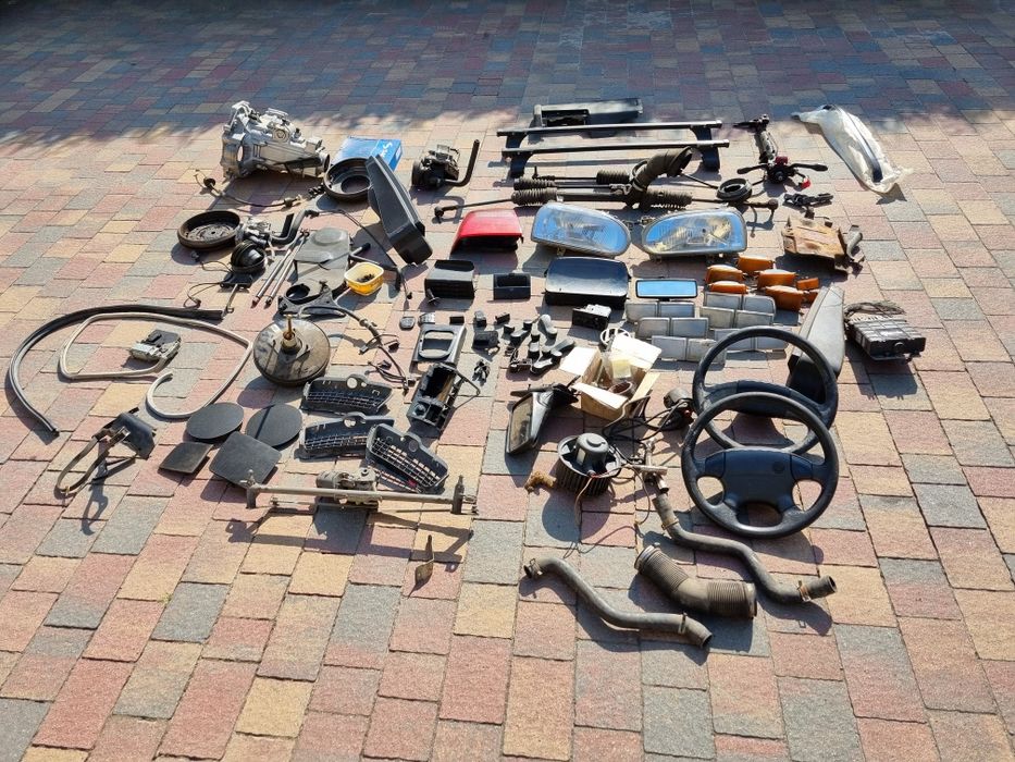 Części VW5 Golf 3 skrzynia 1.6 aft, sprzęgło, klamki, lampy