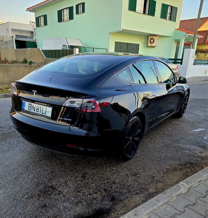 Tesla model 3 dual motor