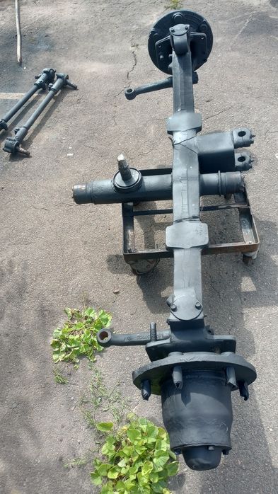 Балка львівський погрузчик автопогрущик навантажувач запчастини