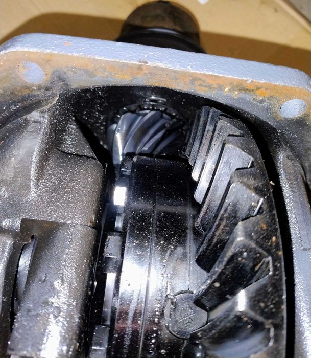 Mechanizm różnicowy, atak przedniego napędu Massey Ferguson 3050