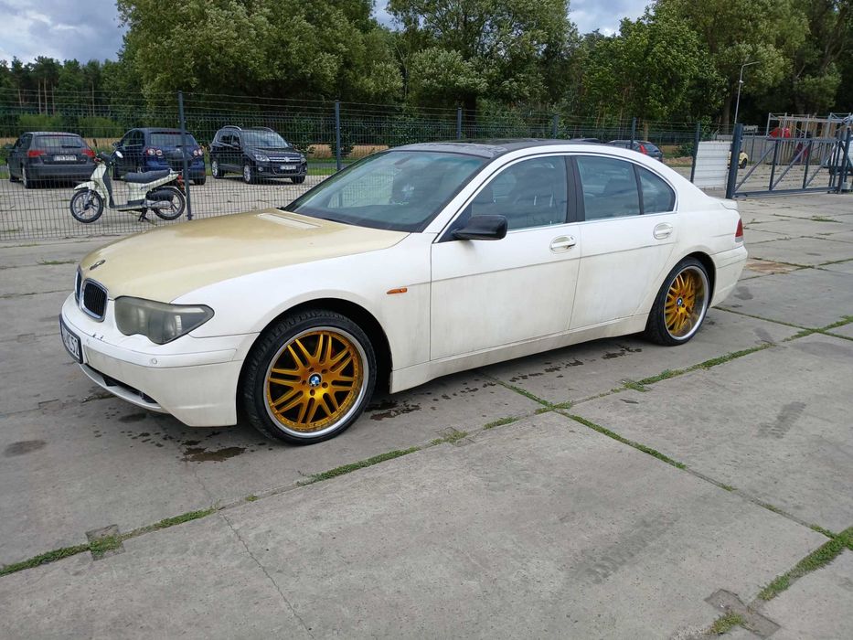 Bmw 745 i, 4,4 benzyna + gaz
