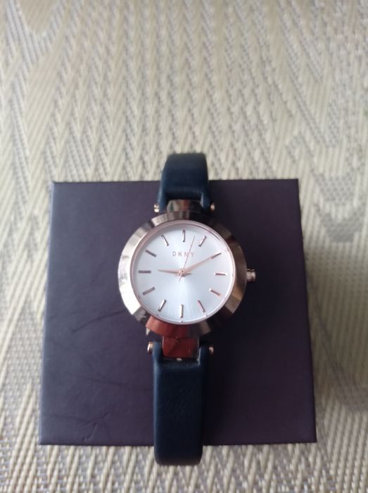 Годинник DKNY жіночі.