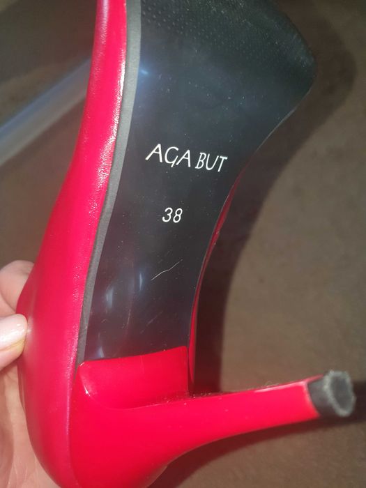Czółenka na szpilce od Aga But