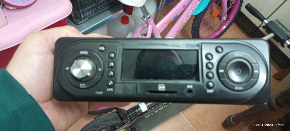 Auto radio básico
