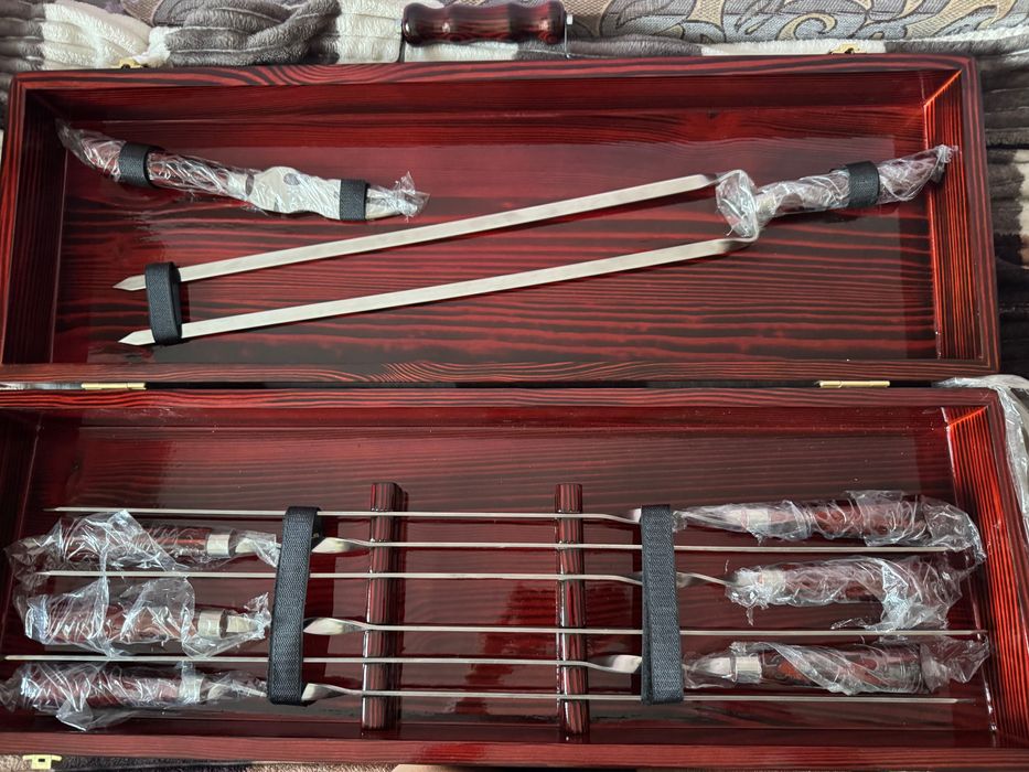 Шампуры для мангала в деревянном кейсе
