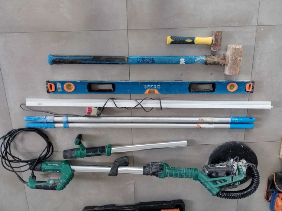 Ferramentas construção diversas