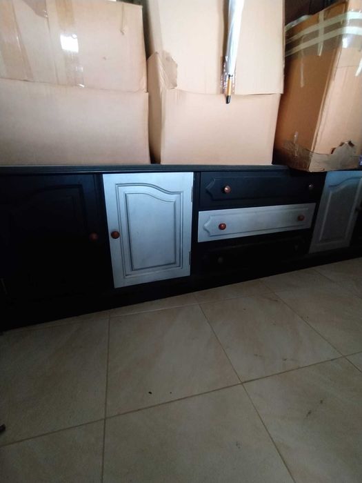 Móvel de 3 gavetas+2 módulos