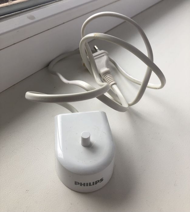 Зубная щетка Philips Sonicare HX6530