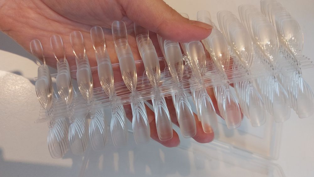 Тіпси форма мигдаль