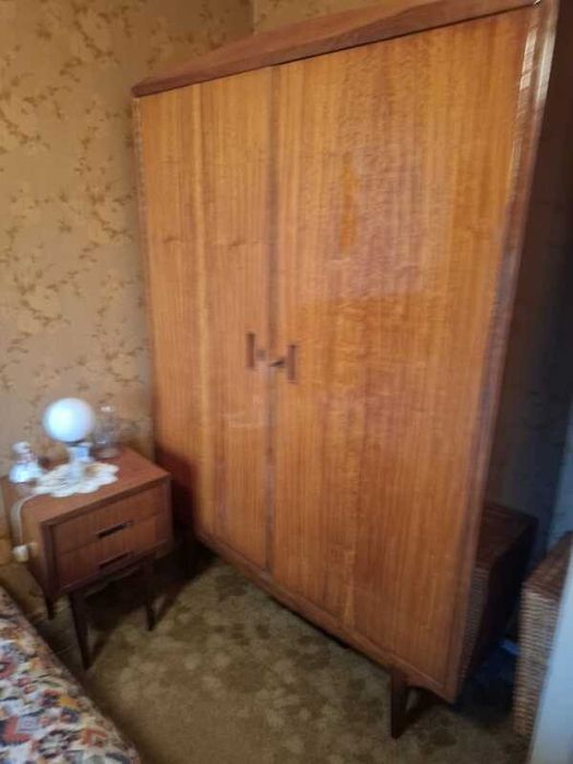 Mobilia Classica de Quarto (Cama, Cómoda, Guarda Roupa ..)