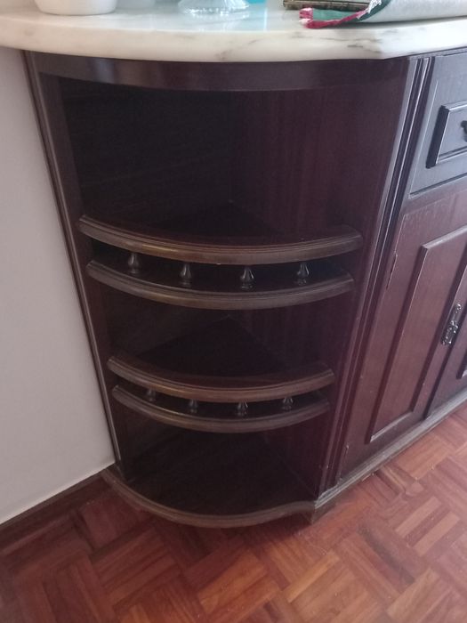 Móvel de entrada com espelho antigo