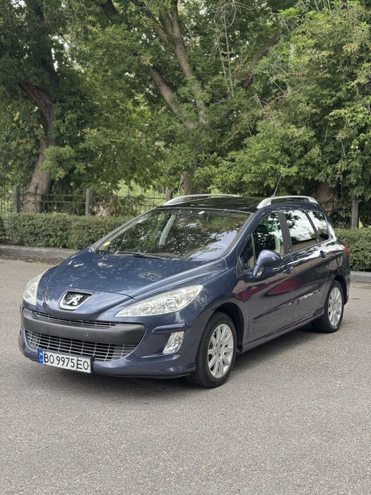 Продаж Peugeot 308 2008 року