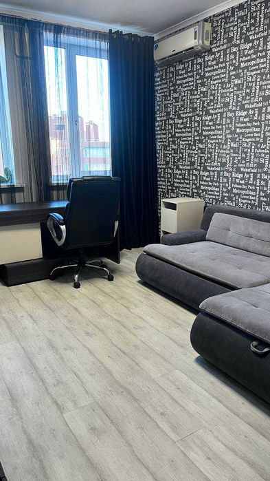 Пентхаус з каміном та терасою. Позняки, Дарницький район, Лівий берег.