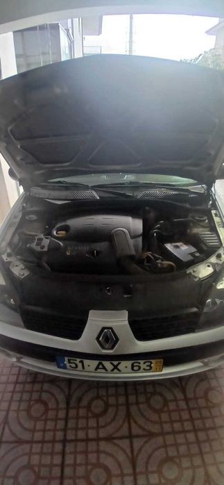 Vendo Comercial Renault Clio 1.5 DCI