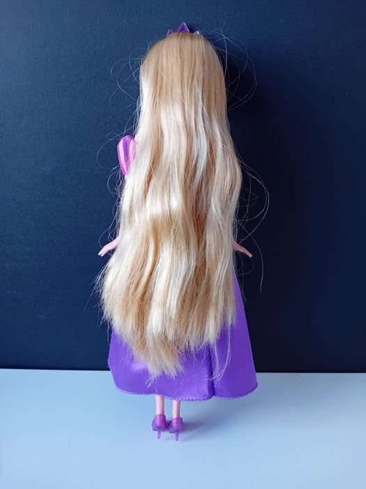 Barbie princesa Rapunzel da Disney (importada)