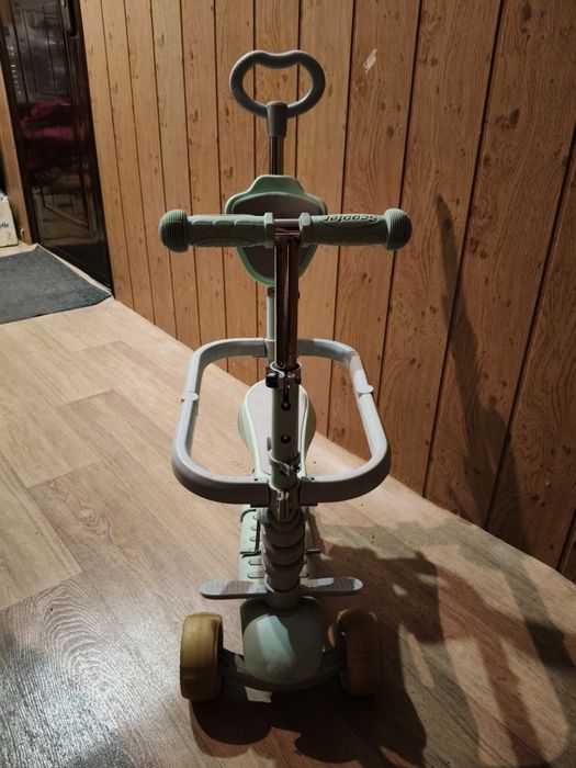 Дитячий самокат Children's Scooter