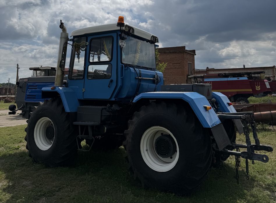 ХТЗ-17221 трактор дв. DAF.