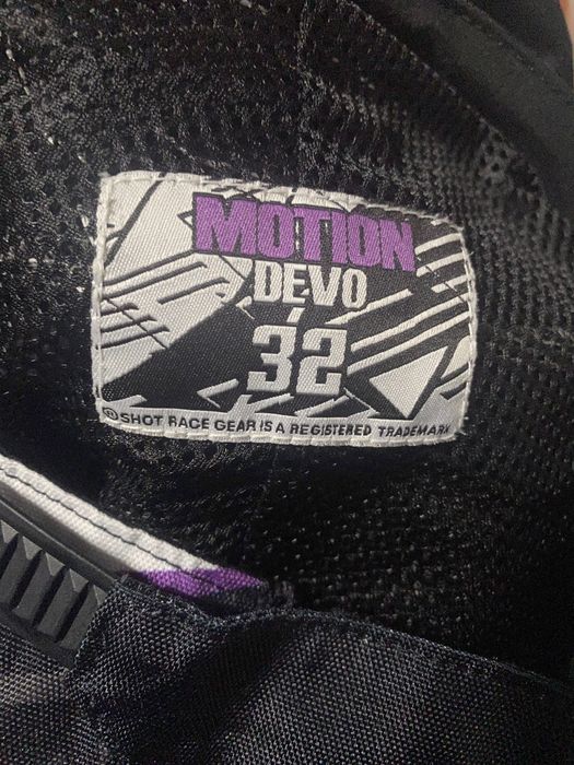 Fato completo e capacete