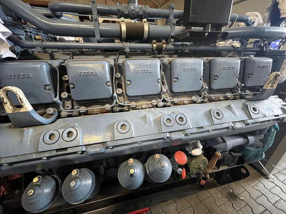 2400 kVA AEG z 2 silnikami MTU 12V396 , GENERATORY